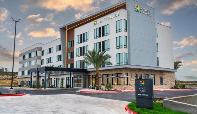 Hyatt Place Eagle Pass