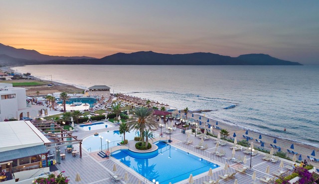 Hydramis Palace Beach Resort