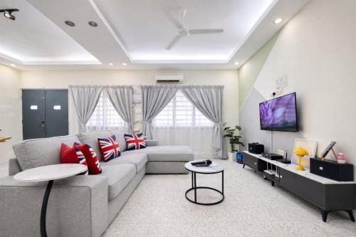 i Homes 2 Ipoh Town 12 Pax Karaoke Mahjong 4BR Landed House