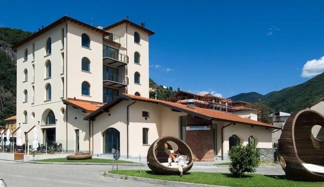 Italian Lakes rental apartment with pool