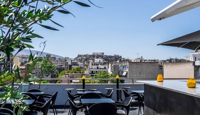 Iasonos Suites