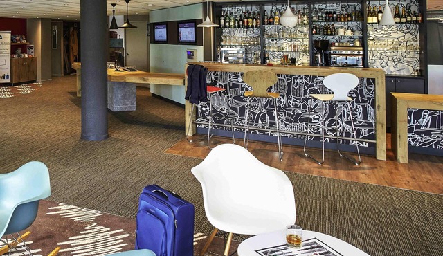 ibis Auray