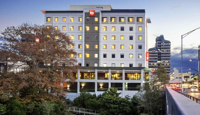 ibis Hamilton Tainui
