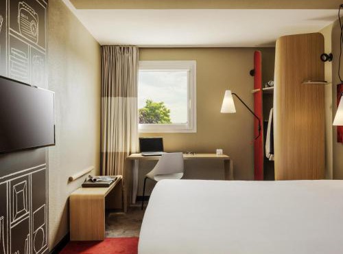 ibis Massy