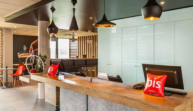 ibis Sens Hotel