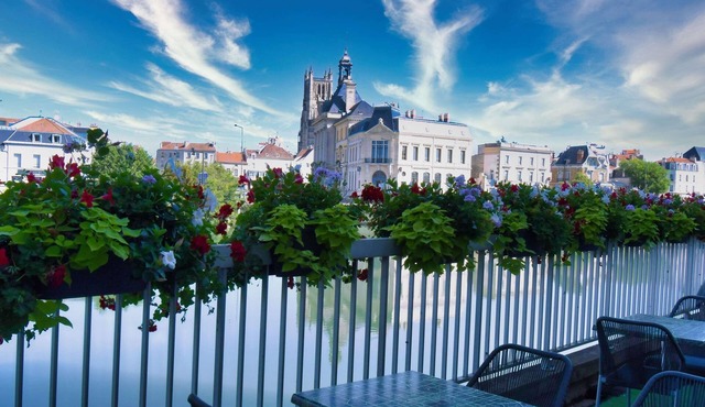 Ibis Styles Meaux Centre