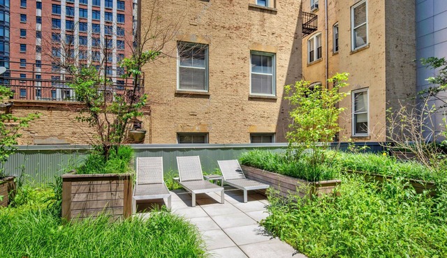 Ideal Downtown BK 2BR w/Elevator & Lounge, near groceries, by Blueground