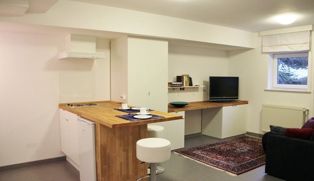Ideal for couples for long and short term rental , special rates for long term rental