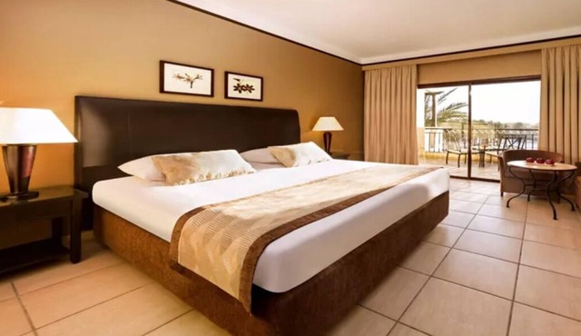 Ideal for Family Getaway l 3 Sea-view Rooms + Spa, Kids Club, Beach Access