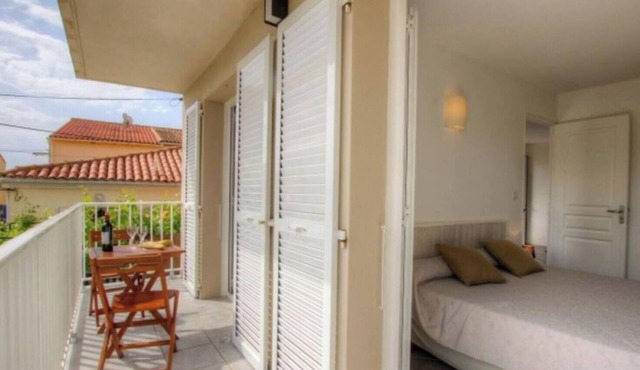 Ideal location Cargese 3