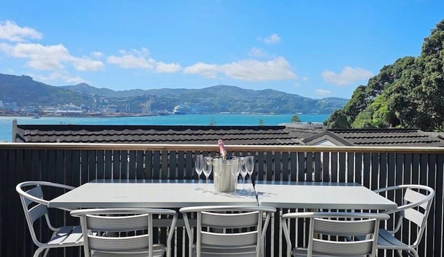 Ideal location for groups, family, friends or work colleagues.