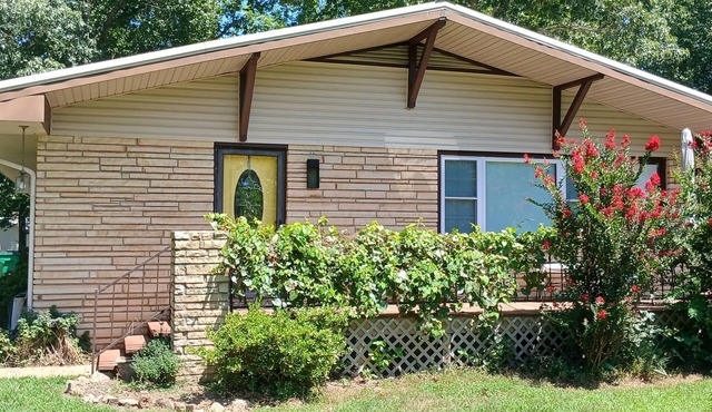 Ideal Ozark getaway in tranquil Horseshoe Bend