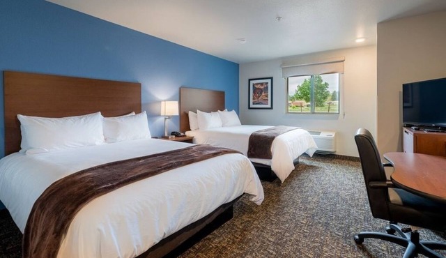 Ideal Room for Small Families w/Kitchenette Near A Carousel for Missoula