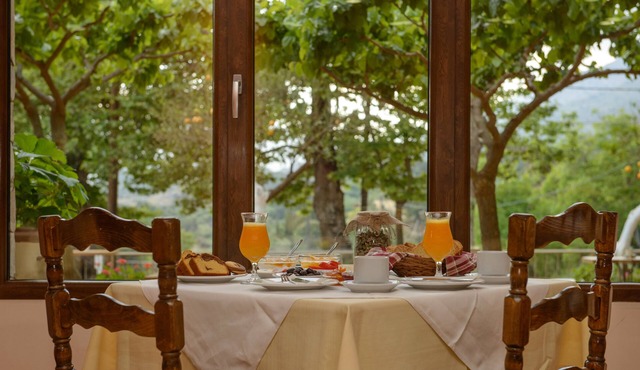Idi Hotel