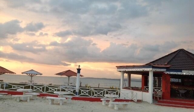 Idlers' Rest Beach Hotel