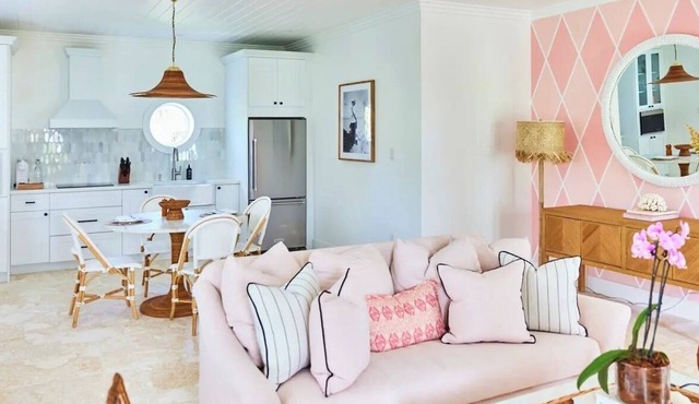 Idyllic Coastal Villa for Your Bahamas Island Retreat w/Garden & Beach Views