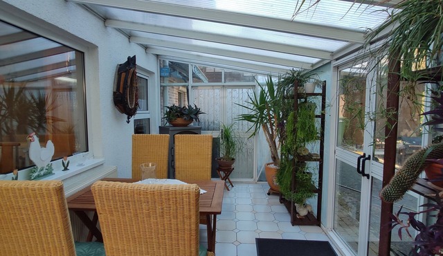 Idyllic Condo/Wanderreitstation with conservatory and private courtyard