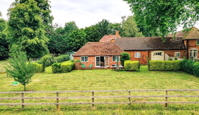 Idyllic Countryside Cottage in Worcestershire
