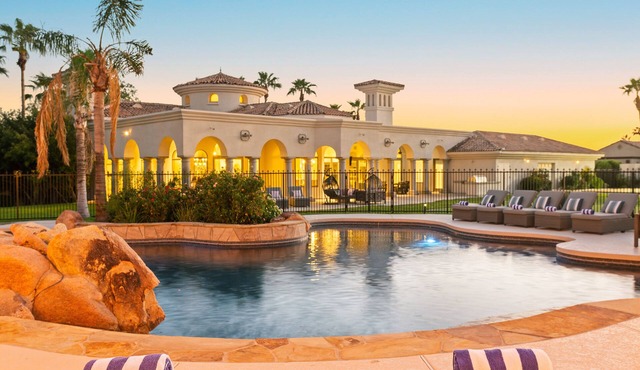 ♥ Idyllic Desert Oasis ♥ Resort-style Amenities ♥ Opulent Private Villa w/Pool