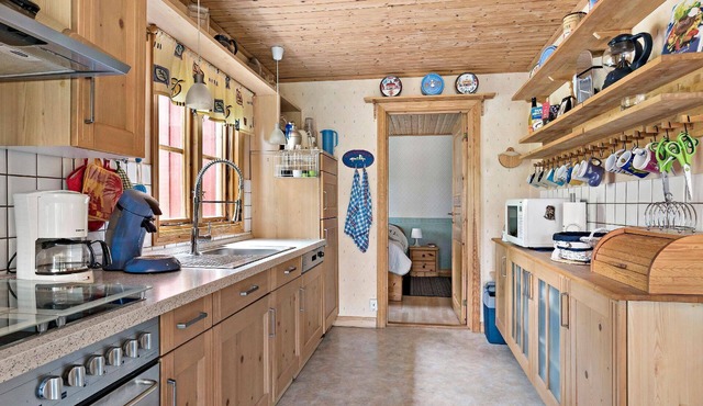 Idyllically situated, single-storey house with terrace