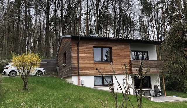 Idyllisches Ferienhäuschen in Ruhiger Lage am Waldesrand