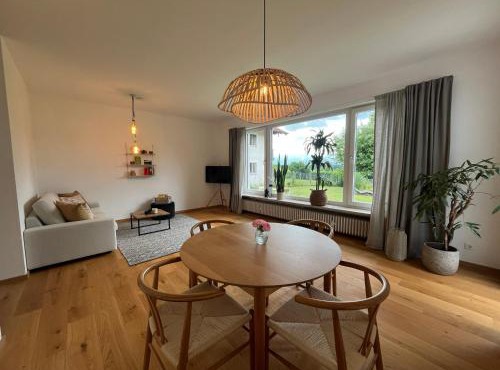 Idyllische Wohnung mit Bergblick nah am Simssee