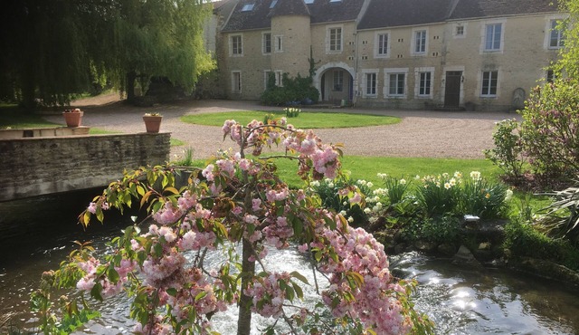 Ifs Appartment for persons with seasonal pool and jacuzzi