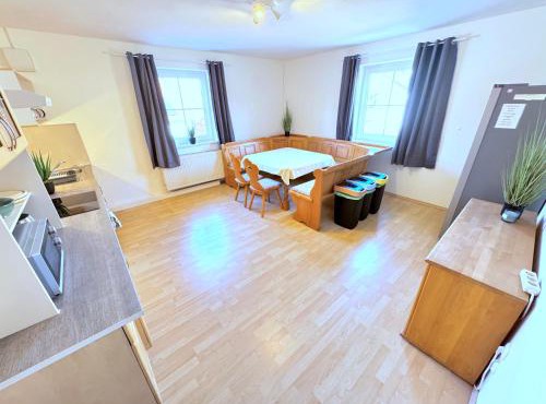 II Apartment 8 Personen - Monteurzimmer - Ferienwohnung - Dingolfing