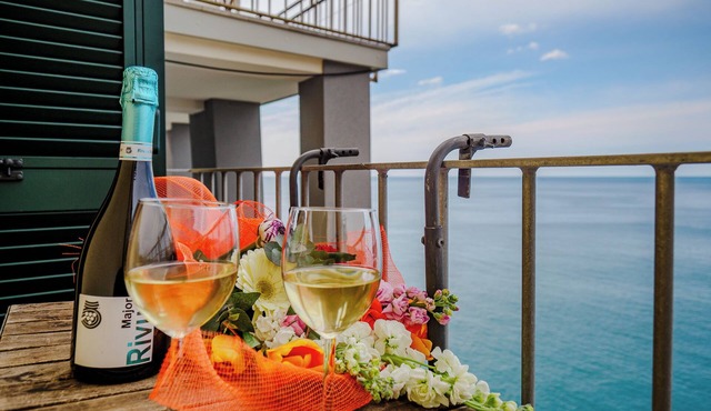 Il Baluardo Sea View Apartment on the Cliff