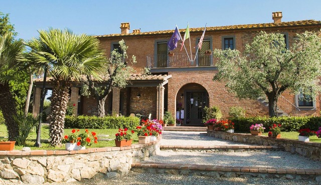 Il Casale di Donoratico con piscina
