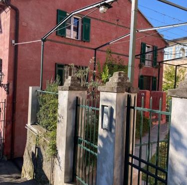 IL PERGOLATO con parcheggio privato