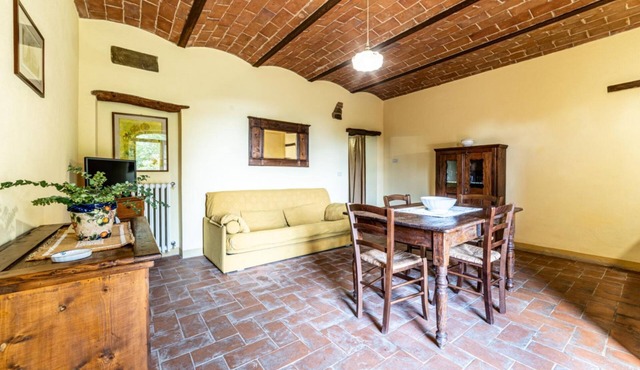 "Il Querciolo" Apartment "Pozzale" for 2+2 people in a farmhouse in Valdichiana, in the heart of Tuscany