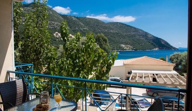 Ilianthos Apartments & Studios