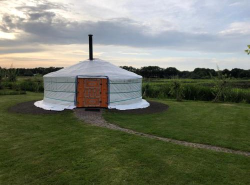 Iloons yurt