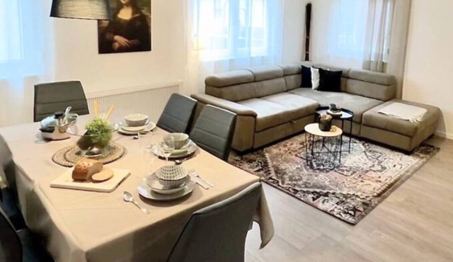 Im Herzen der Altstadt - Toll Ausgestattetes Haus in Top Lage für Viele Ziele