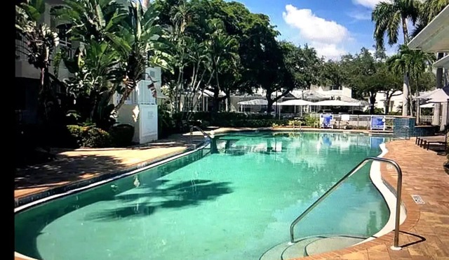 IMG Resort Studio with Full Bath and Kitchen
