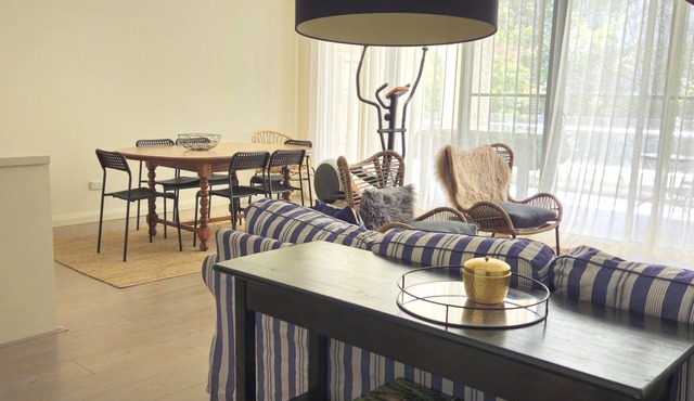 Immaculate & Conveniently Located Apartment in the Heart of Gordon