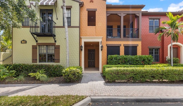 Immaculate Lely Condo | 3 Bed + 2 Bath