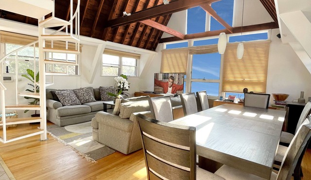 Immaculate Luxury Fire Island Pines Home, Gourmet Kitchen, Pool, Hot Tub Private