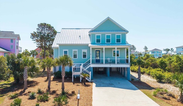 Immaculate Low Country Oasis on Harbor Island