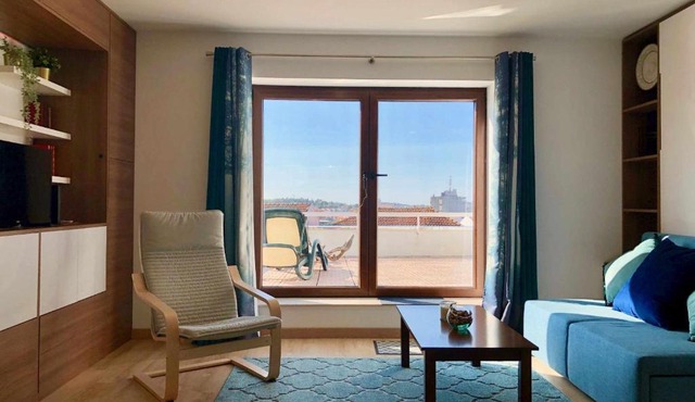 Imowemo OVAR Multifuncional penthouse studios