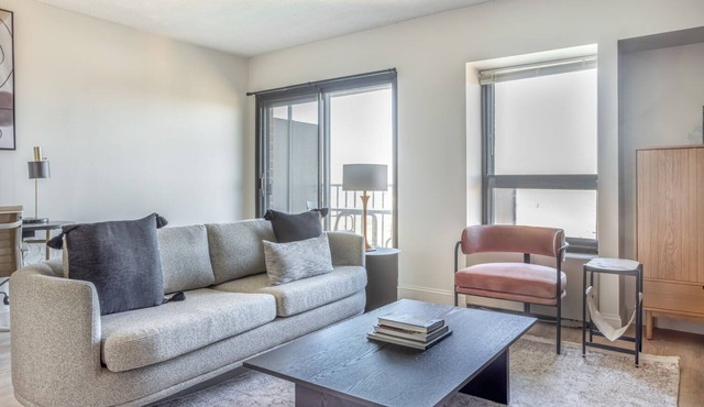 Impeccable Allston 1BR, nr Boston U & Green Line, by Blueground