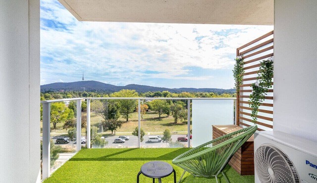 Impeccable Apt in the Heart of Canberra