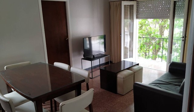 Impeccable PH rental with 4 main rooms in La Perla area