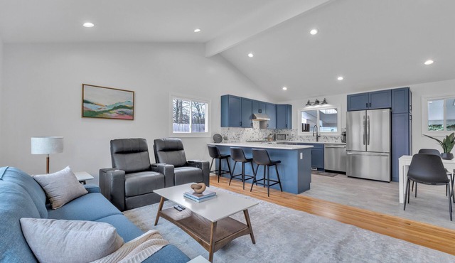 Impeccably Designed Ann Arbor Home, 3 Bed 2 Bath, Quiet area
