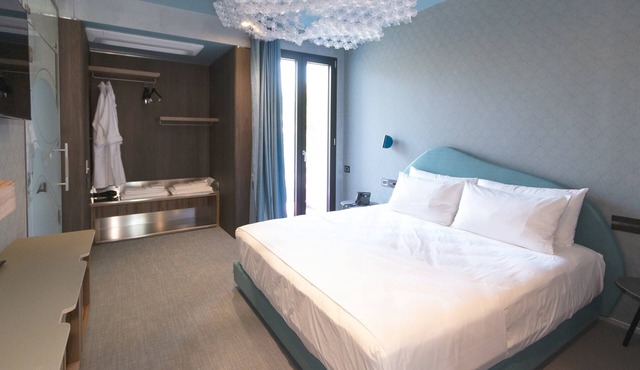 In A Light Wave: Il mare, l’acqua. Flexibility and inclusiveness