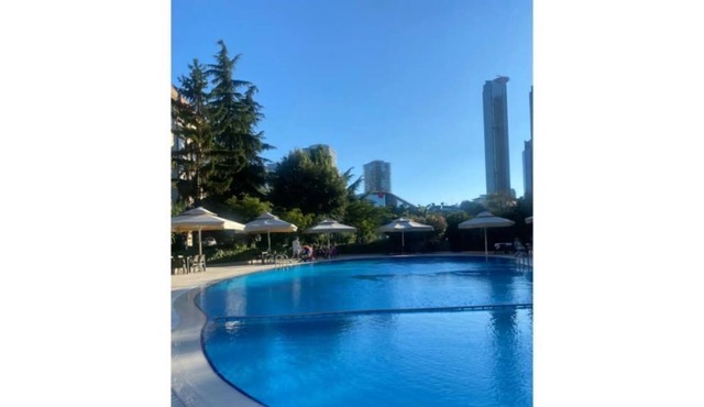 In a safe, quiet complex, lux, Fully equipped spacious apartement