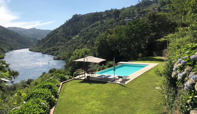 In Concela, Marco de Canavezes, housing with margin for the Douro River