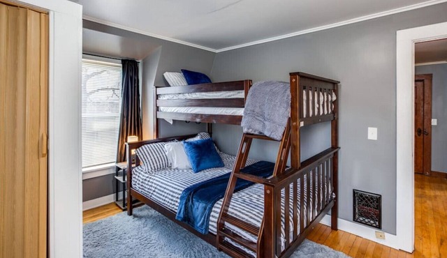 In-Unit Laundry, Parking, 1GB WiFi, & Patio Deck