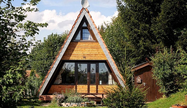 in Waldkirchen mit Garten und Seeblick by Interhome
